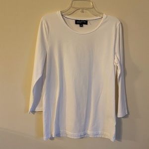 White 1/4 sleeve shirt